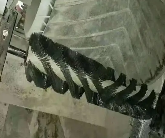 如何正確使用皮帶電動毛刷清掃器 如何正確使用皮帶電動毛刷清掃器